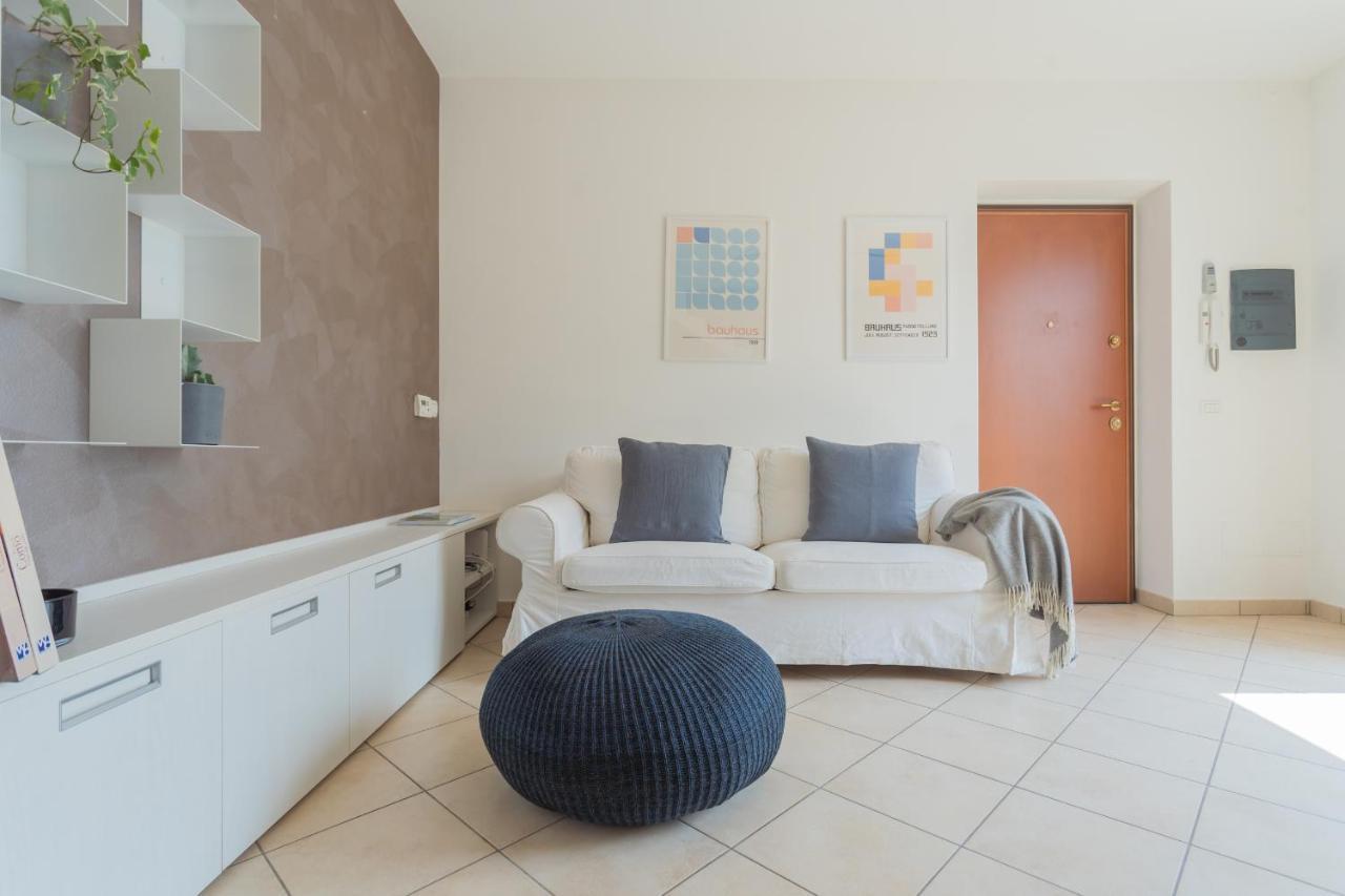 Blue Bliss Apartment By Rent All Como Colonno Eksteriør bilde