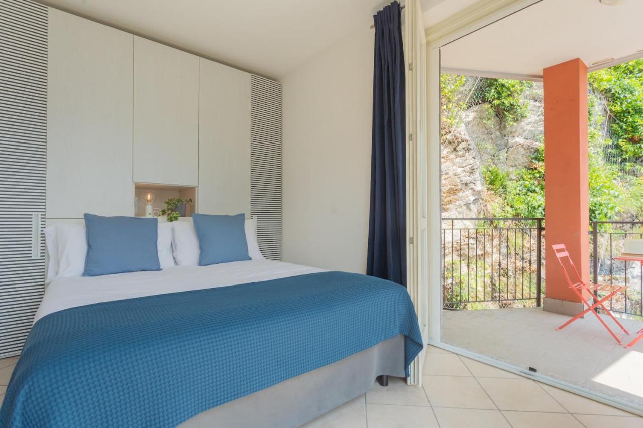 Blue Bliss Apartment By Rent All Como Colonno Eksteriør bilde
